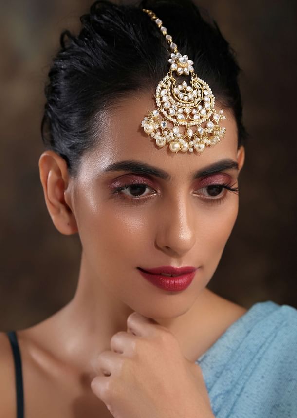 Gold Plated Kundan And Pearl Maang Tika Gold Plated Kundan And Pearl Maang Tika