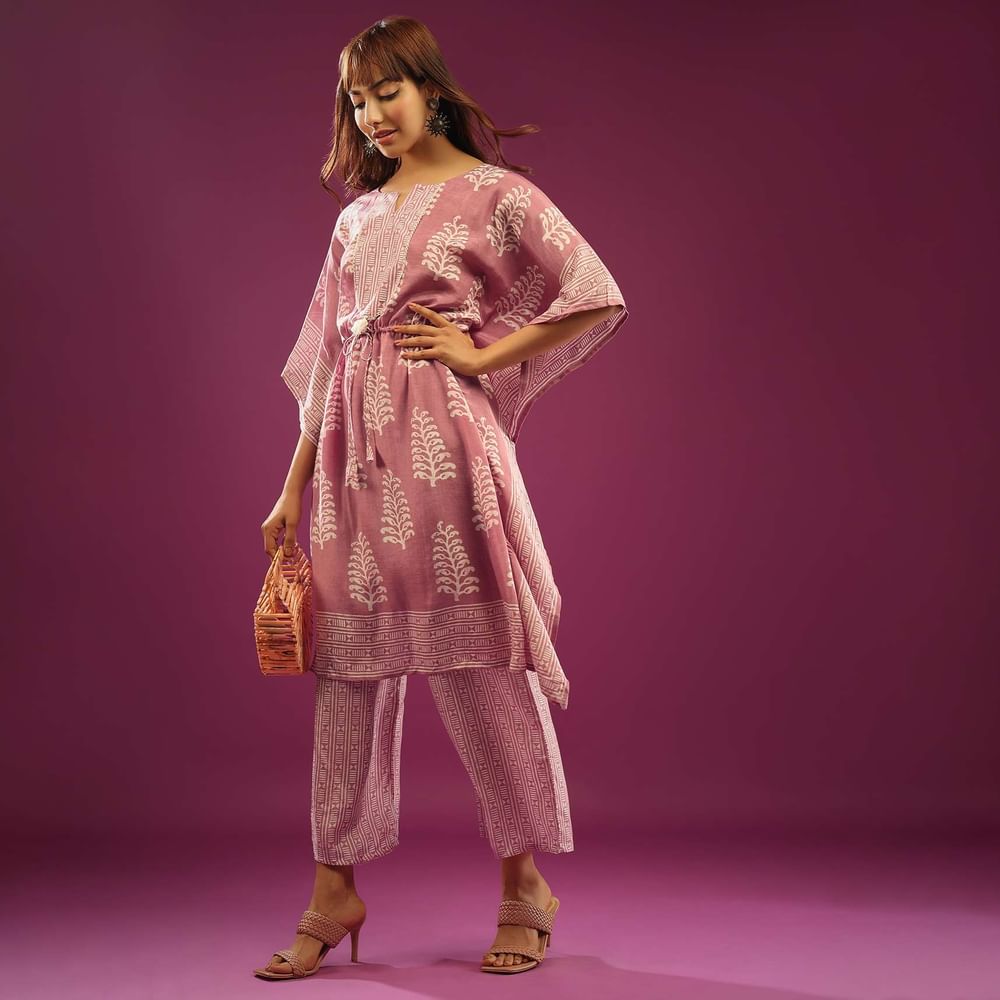 Onion Pink Kaftan Set In Cotton With Print