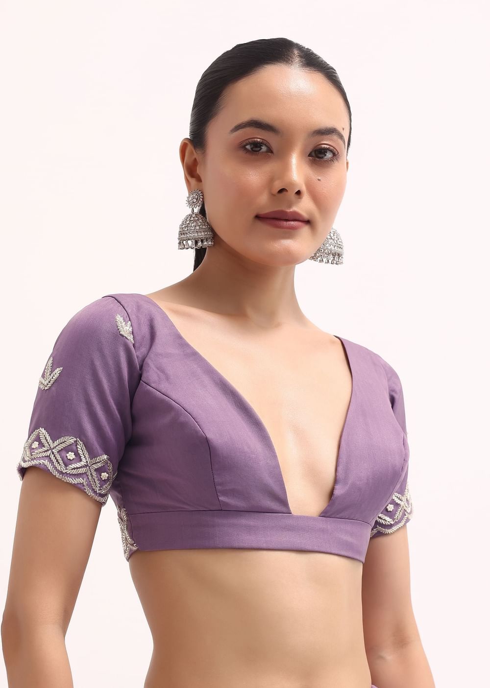 Lavender Scallop Border Saree With Unstitched Blouse