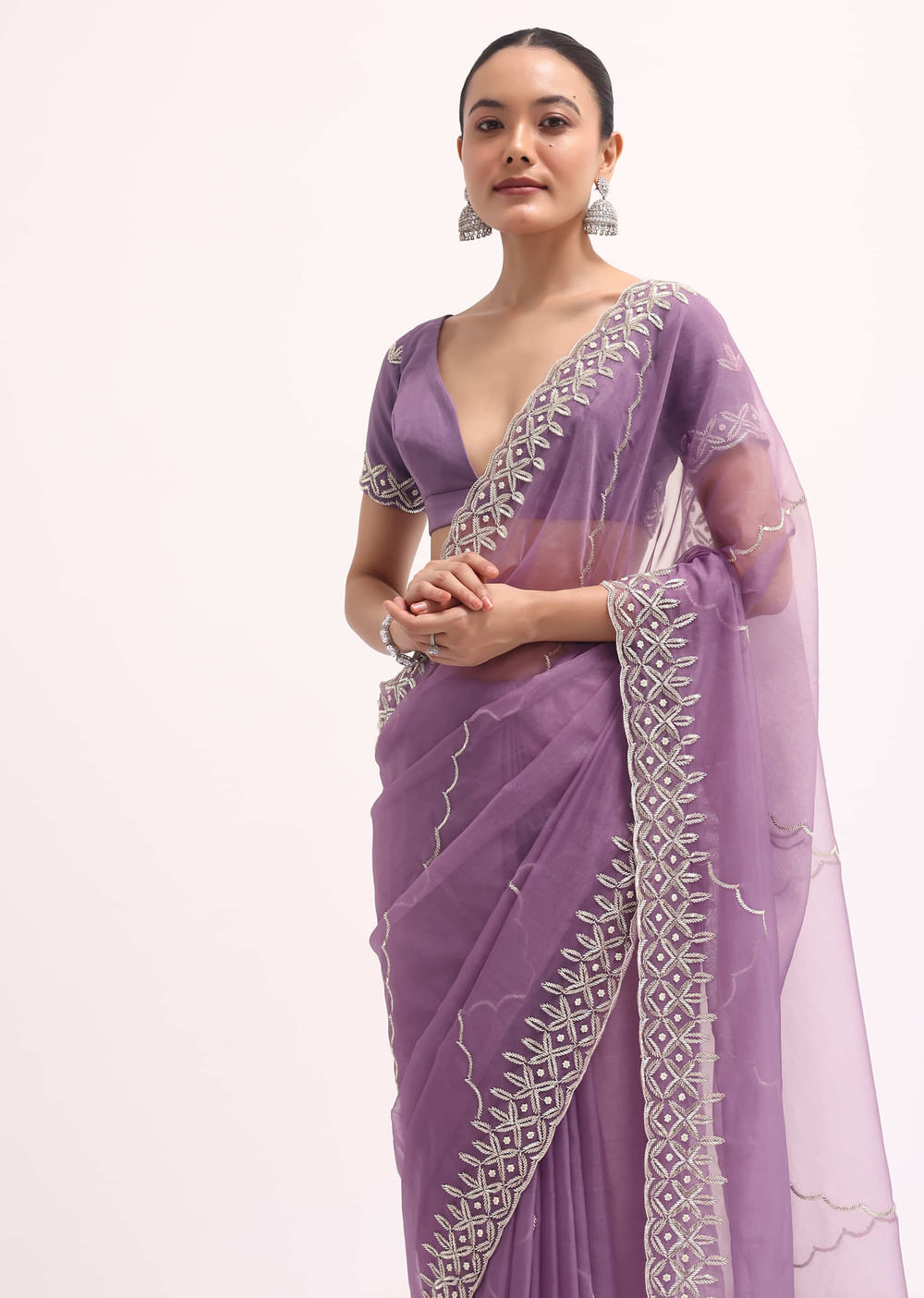 Lavender Scallop Border Saree With Unstitched Blouse