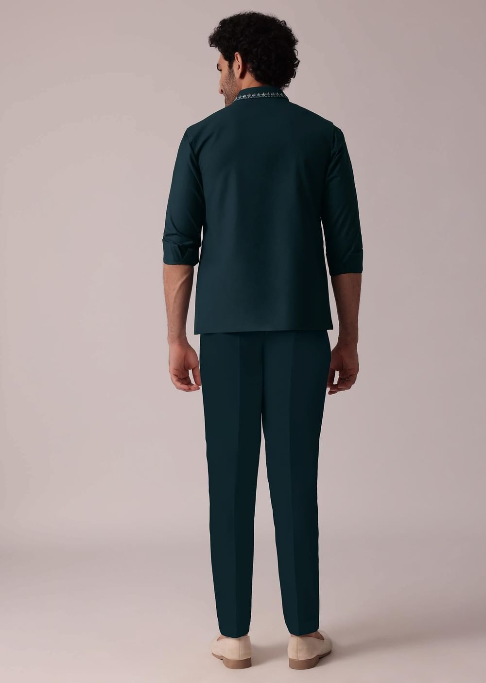 Majestic Green Short Kurta With Elegant Embroidered Bandi