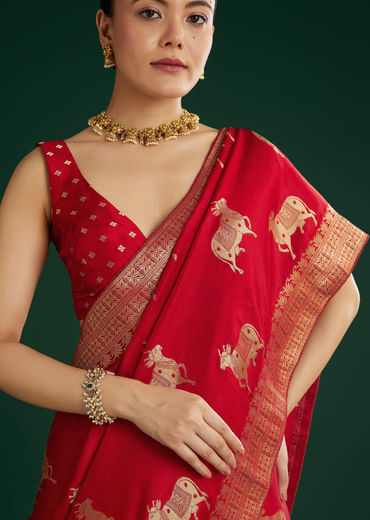 Maroon Dola Silk Saree With Zari Woven Border