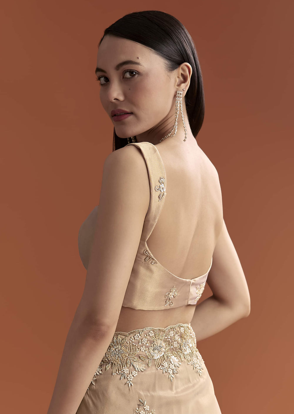 Mauve Tissue Saree With Scallop Border And Stone Embroidery