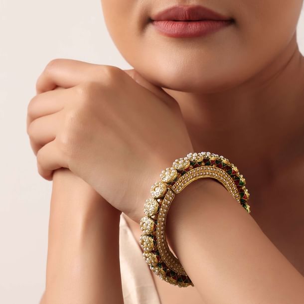 Multicolor Rajwadi Bangle With Kundan Stones And Meenakari Multicolor Rajwadi Bangle With Kundan Stones And Meenakari