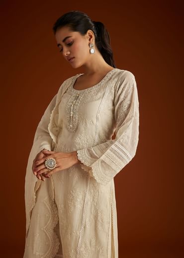 Off White Mul Chanderi Embroidered Kurta Dupatta Set