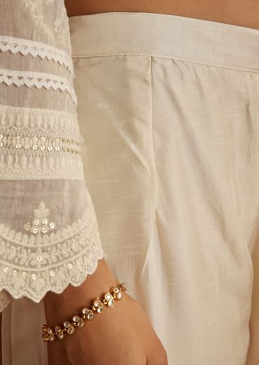 Off White Mul Chanderi Embroidered Kurta Dupatta Set