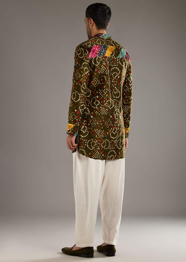 Olive Cotton Silk Kurta Set For Men With Hand Dyed Bandhani Print