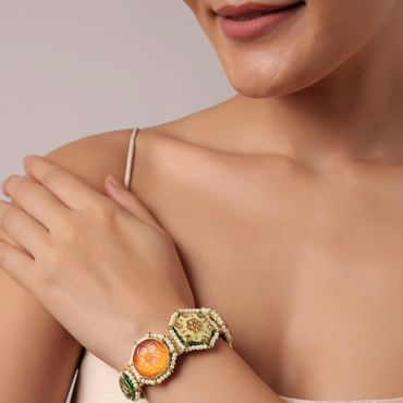 Orange Bracelet With Geometric Motifs And Studded Kundan Polki
