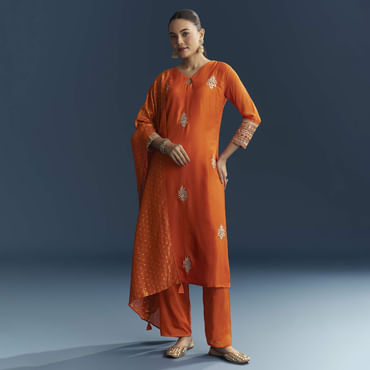Orange Silk Kurta Set With Gotta Work