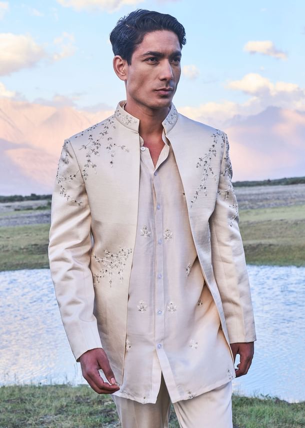 Oyester Embroidered Linen Jodhpuri Suit