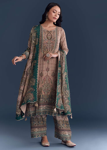 Peach Crepe Kurta Set Chic With Indie Print And Zari Work