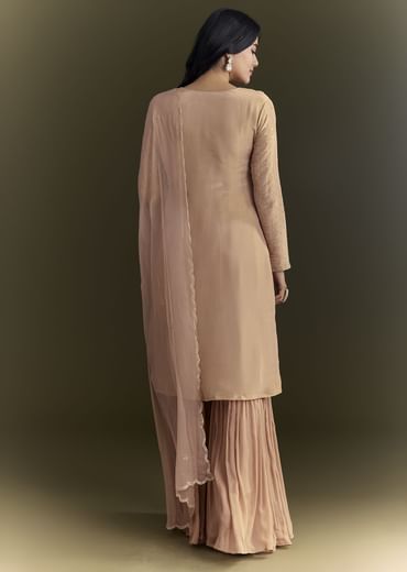 Peach Zardosi Moti Kurta And Cutdana Scallop Bordered Dupatta