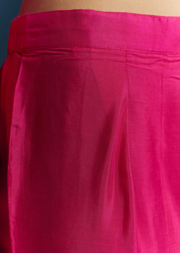 Pink Silk Kurta Set With Leheriya Print And Embroidery