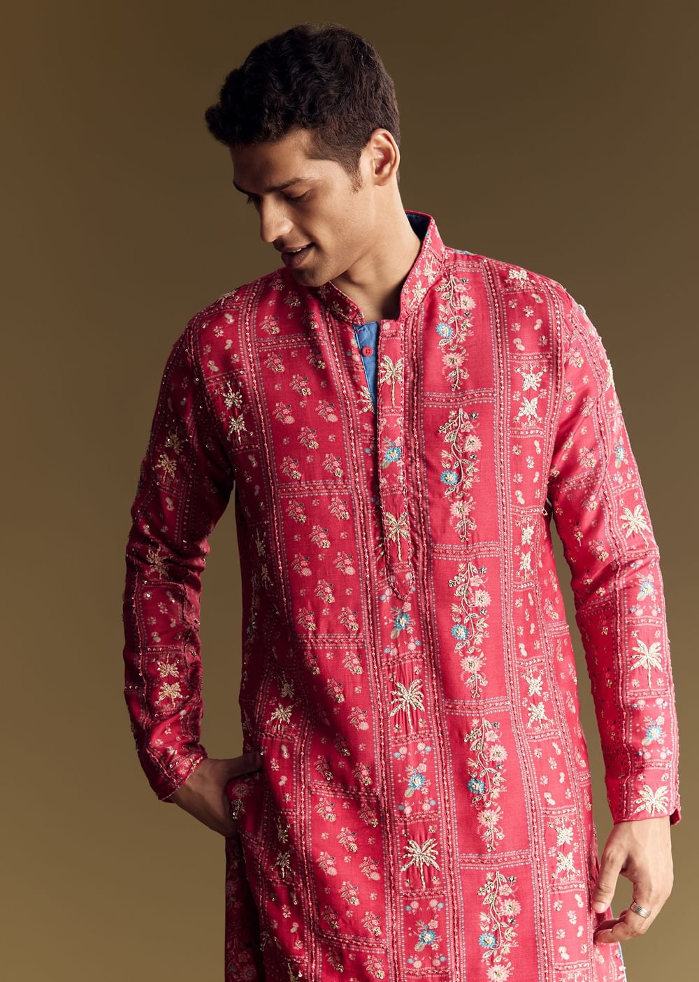 Pink Silk Kurta Set With Resham And Sequin Work
