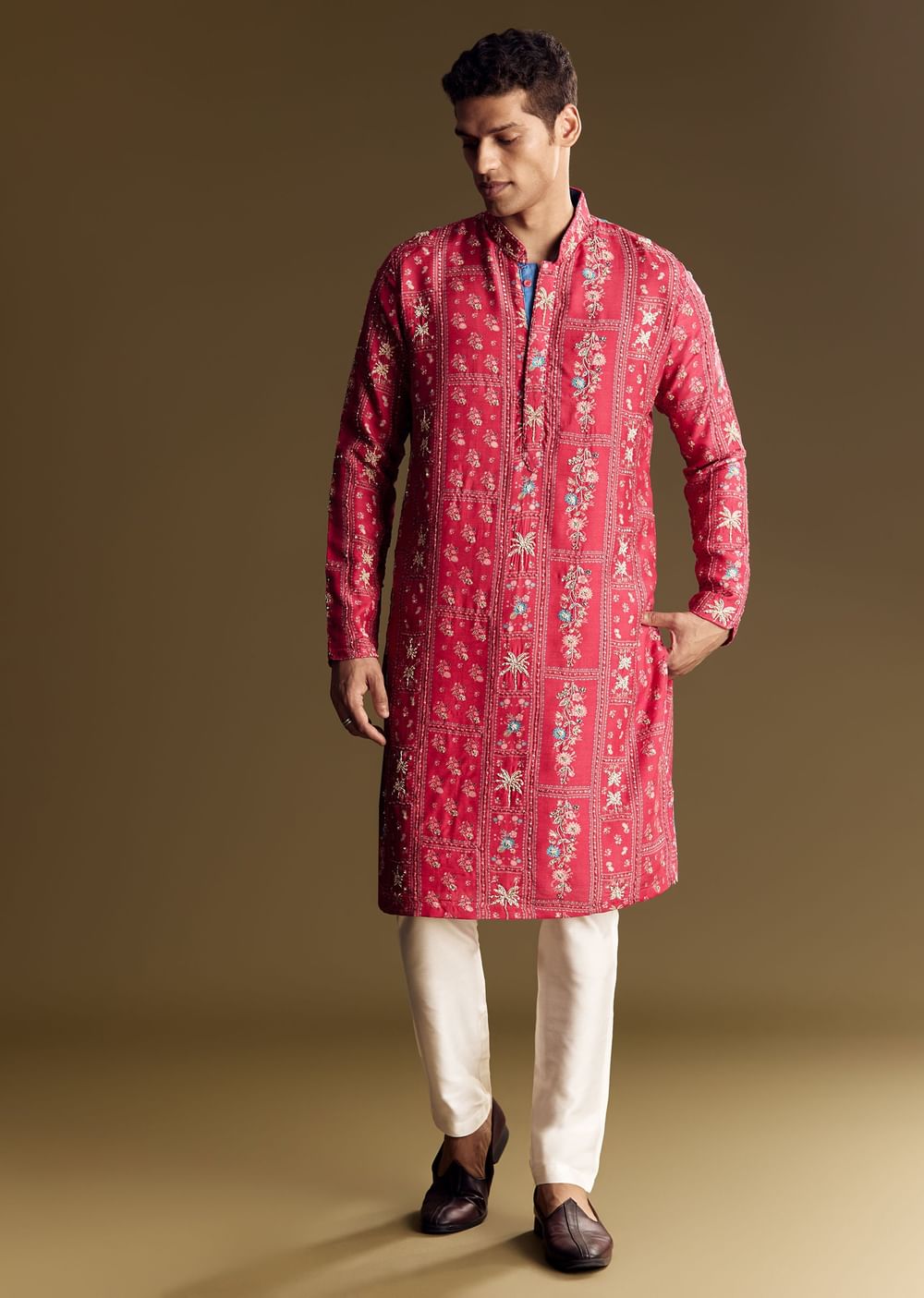 Pink Silk Kurta Set With Resham And Sequin Work