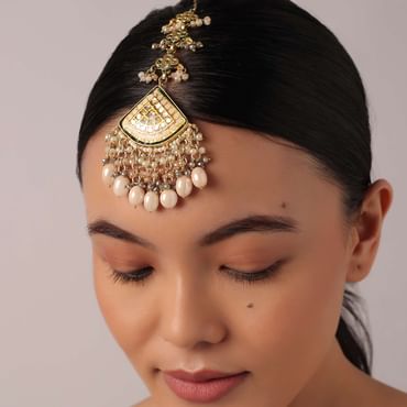Pink Meenakari Maangtikka With Off White Bead Drops