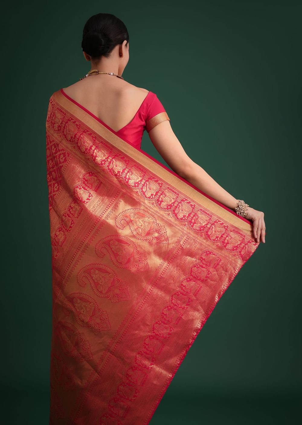 Pink Silk Saree With Zari Woven Jaal Work And Traditional Motif Border