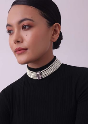 Pink Studded Pearl Choker In Mix Metal