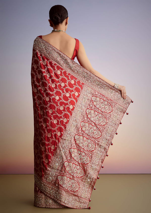 Red Dola Silk Saree With Floral Jaal Work