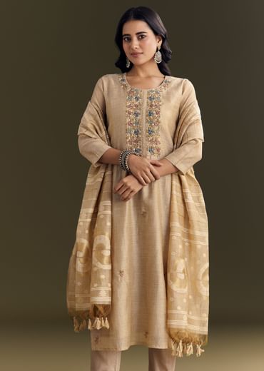 Beige Jamdani Cotton Kurta Pant Set With Zari Dupatta