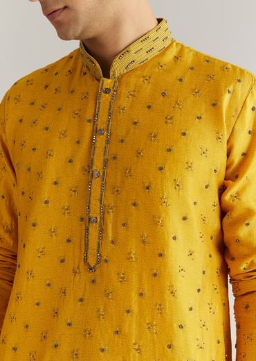 Yellow Silk Resham Embroidered Kurta Set With Mirrorwork