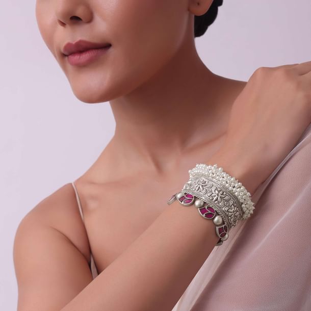 Silver Finish Oxidised Kada With Meenakari Work Silver Finish Oxidised Kada With Meenakari Work