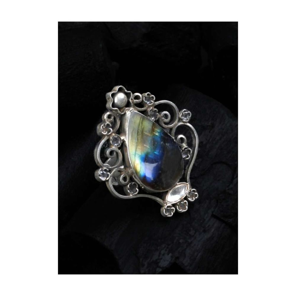 Silver Ring With Labradorite Gemstone In Vintage Pattern Made In Sterling Silver By Sangeeta Boochra