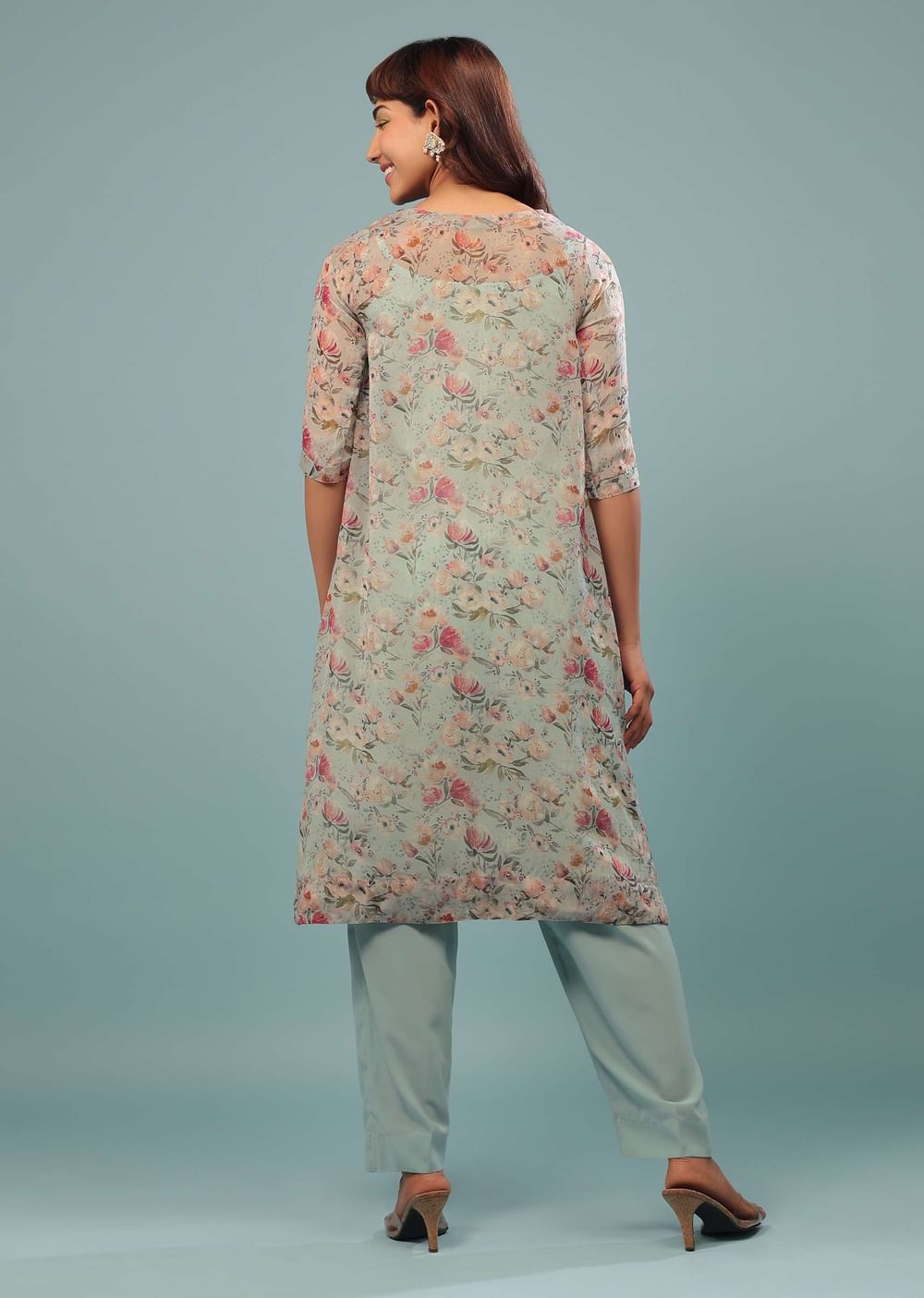 Sky Grey Pant-Kurta Set In Georgette