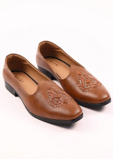 Tan Brown Jutti With Handwork
