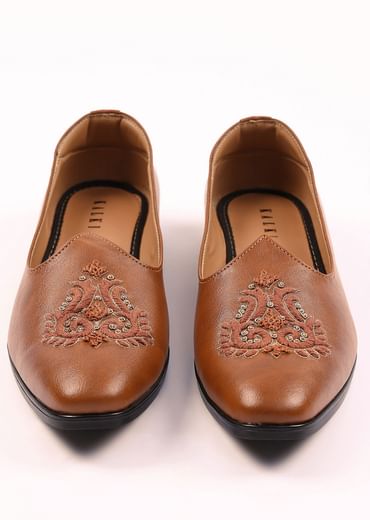 Tan Brown Jutti With Handwork