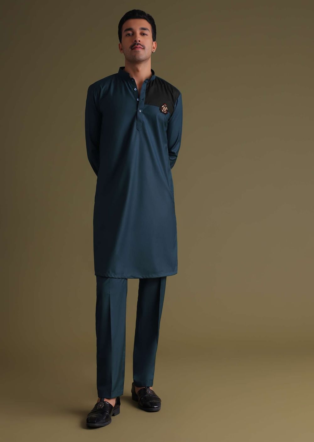 Teal Blue Pathani Kurta Set In Rayon With A Black Patch On Shoulder With Embroidery