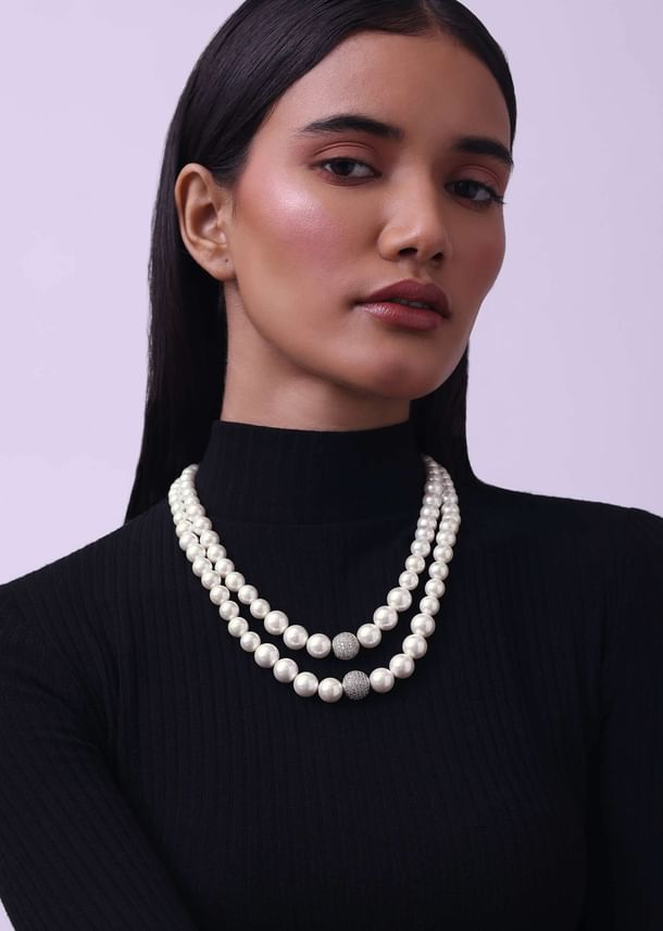 Two Layered Pearl Mala With A Zircon Bead In The Middle Two Layered Pearl Mala With A Zircon Bead In The Middle