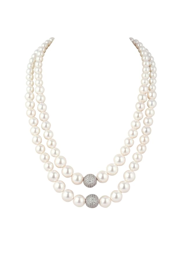 Two Layered Pearl Mala With A Zircon Bead In The Middle Two Layered Pearl Mala With A Zircon Bead In The Middle