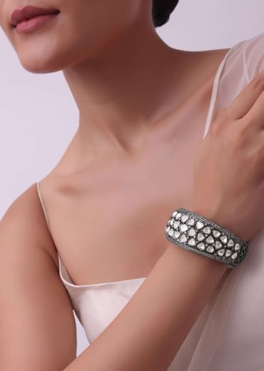 Two Tone Victorian Style Kada In Fusion Style