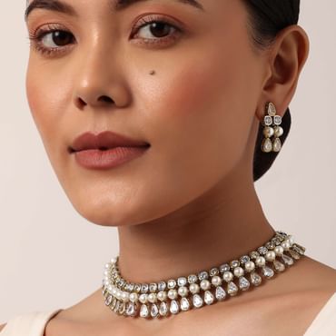 White Choker Set With Polki And Pearls
