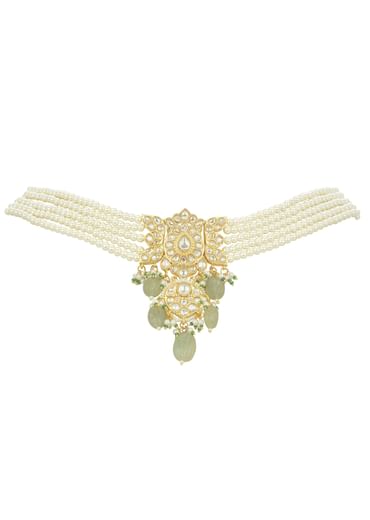 White Kundan Pendant Choker Set With Pearls