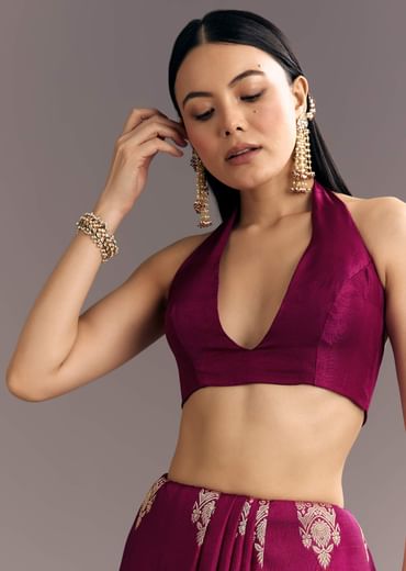 Wine Dola Silk Woven Motif Saree With Scallop Border