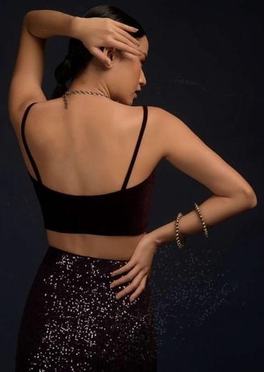 Wine Purple Blouse In Velvet With Straps On The Shoulder And Tube Neckline