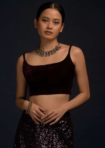 Wine Purple Blouse In Velvet With Straps On The Shoulder And Tube Neckline
