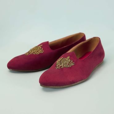 Valentine Red Juttis For Men In Suede With Embroidery