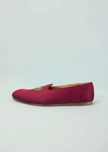 Valentine Red Juttis For Men In Suede With Embroidery