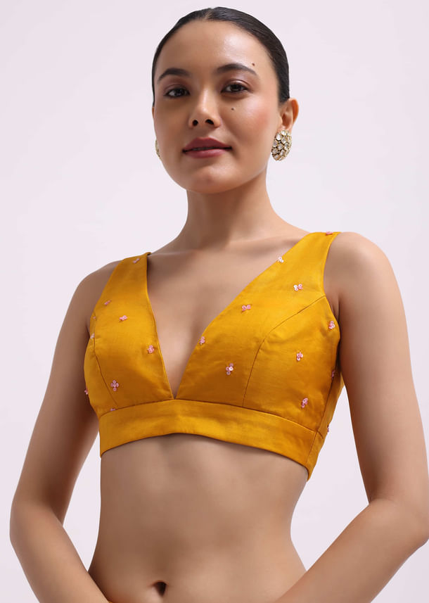Yellow Organza Saree In 3D Sequins With Unstitched Blouse