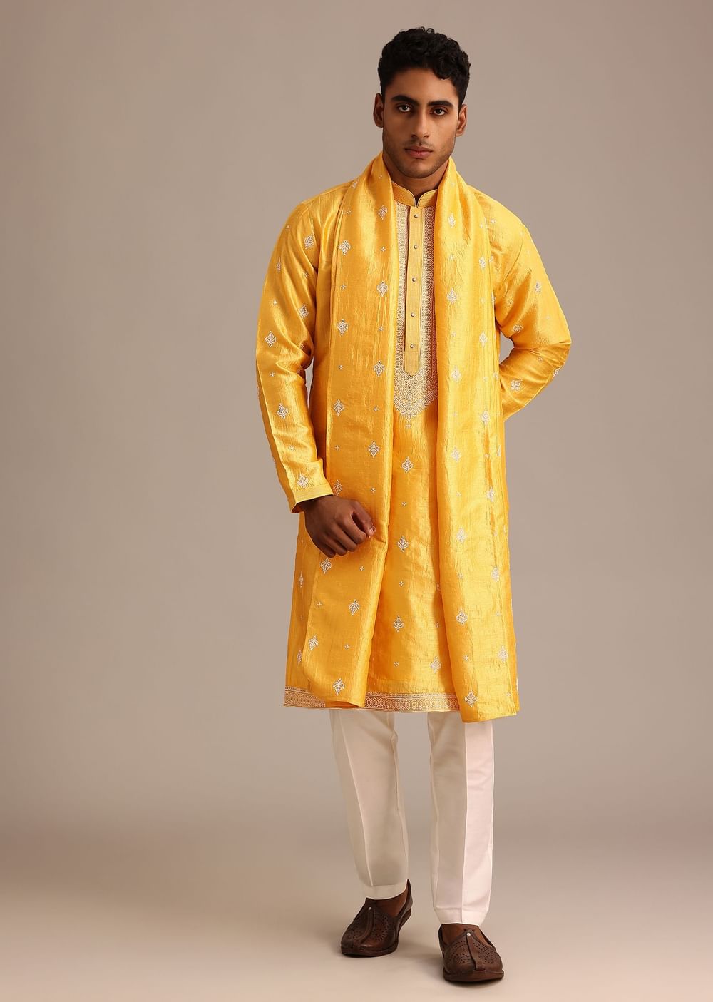 Yellow Raw Silk Threadwork Kurta Set With Dupatta